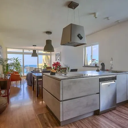 Penthouse On Praia Formosa Beach