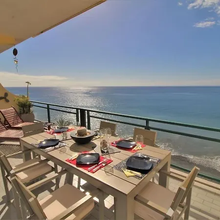 Penthouse On Praia Formosa Beach Apartment *